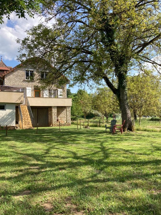 Gite Les Cles Des Champs Cote Jardin Lacave  Exteriér fotografie